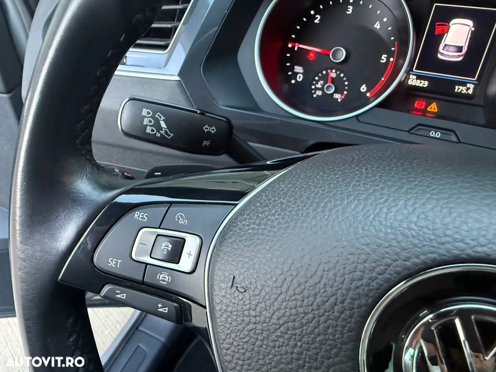 Volkswagen Tiguan 2.0 TDI 4Mot DSG Comfortline - 30