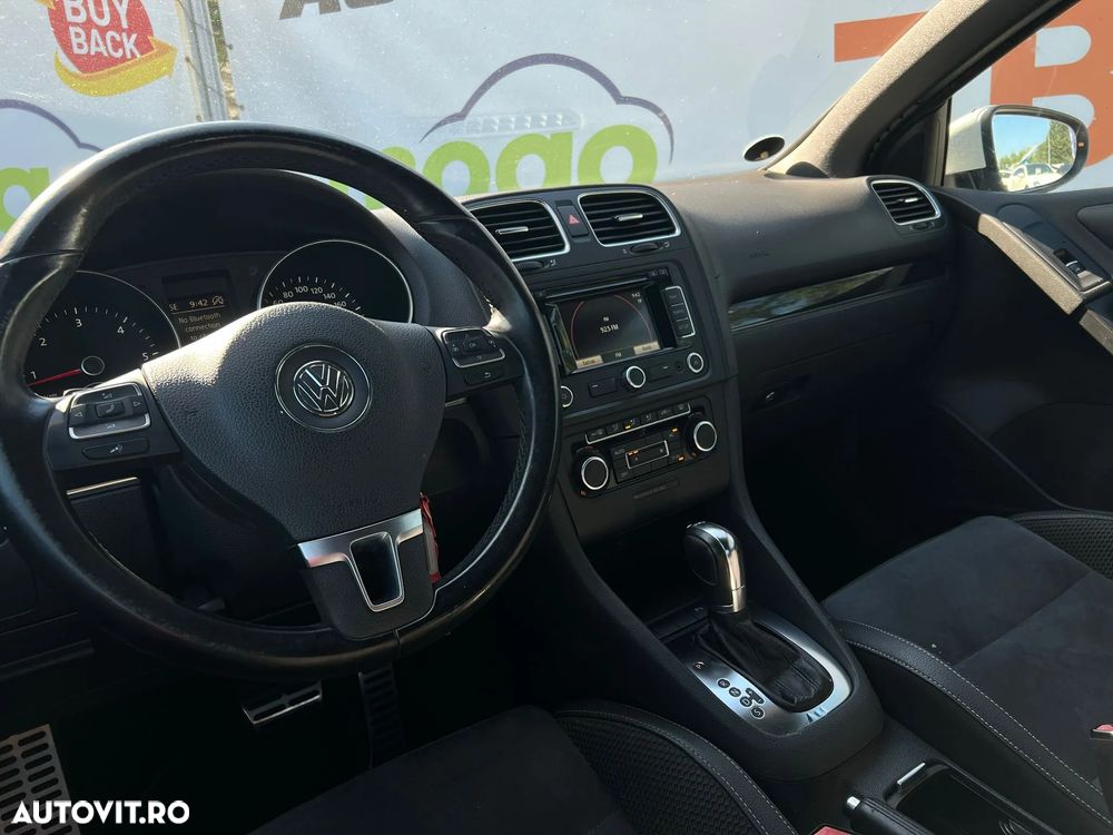 Volkswagen Golf 2.0 TDI BlueMotion Technology Comfortline DSG - 29