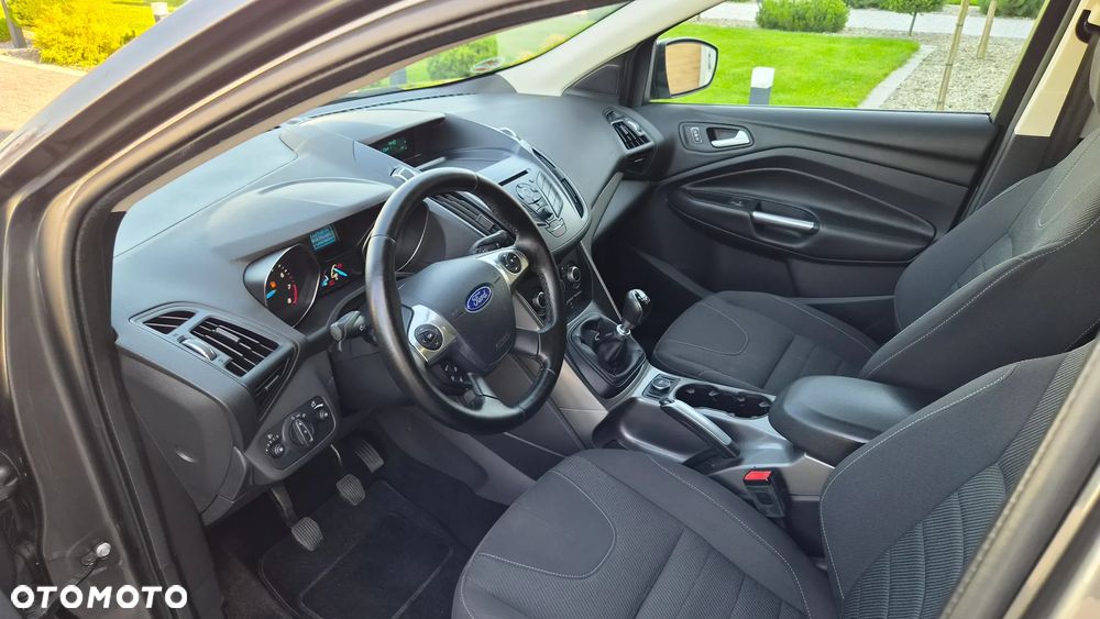 Ford Kuga 1.6 EcoBoost 2x4 Titanium - 15