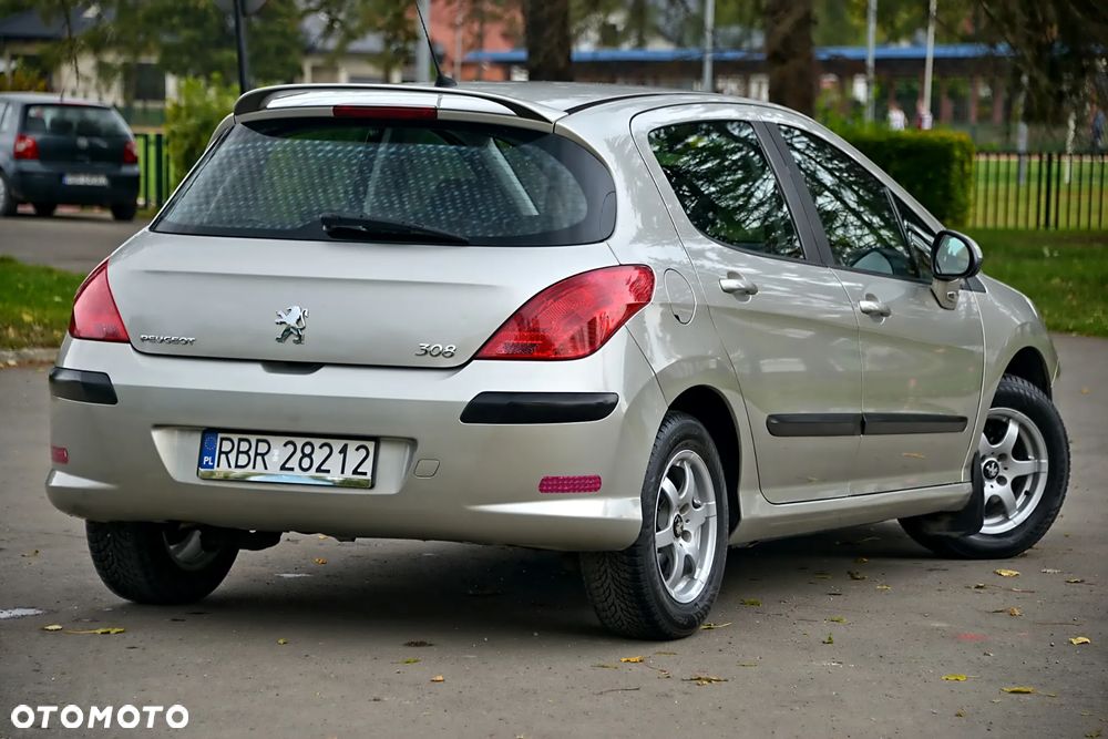 Peugeot 308 - 18