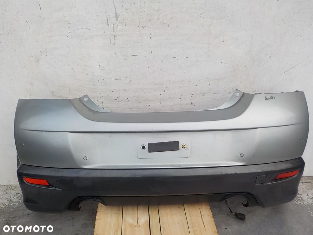 107 VOLVO C30 ZDERZAK TYŁ TYLNY - 1