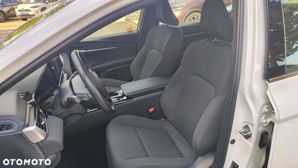 Toyota Camry - 11