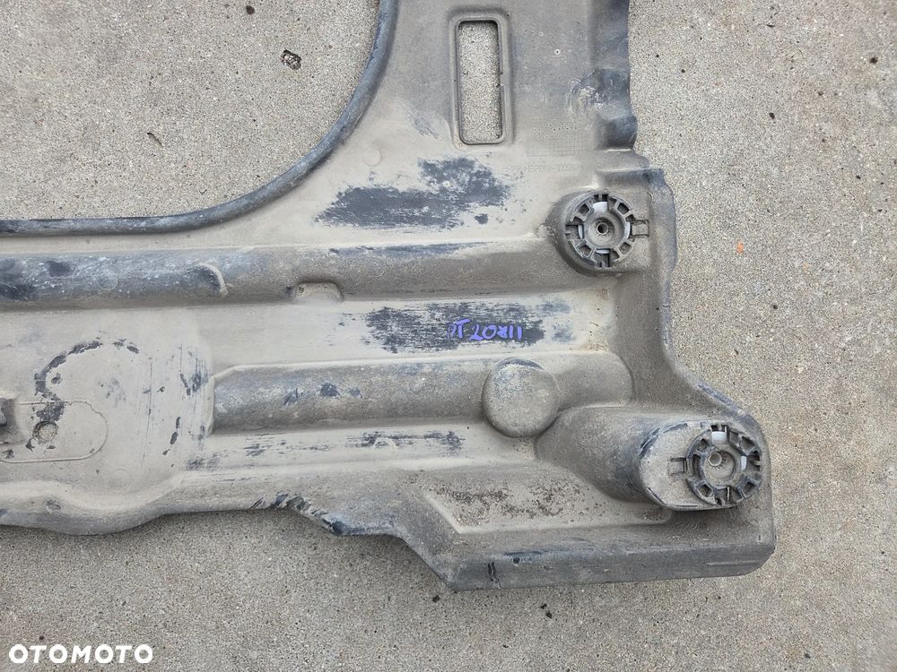 Osłona podwozia prawa tylna Peugeot 208 II  9823546880 - 3