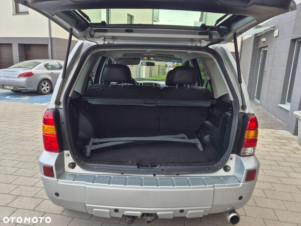 Ford Maverick 3.0 V6 Limited - 9