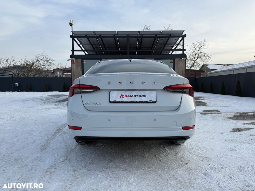 Skoda Octavia 2.0 TDI DSG Ambition - 7