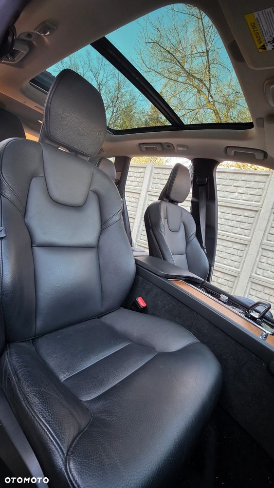 Volvo XC 90 - 18
