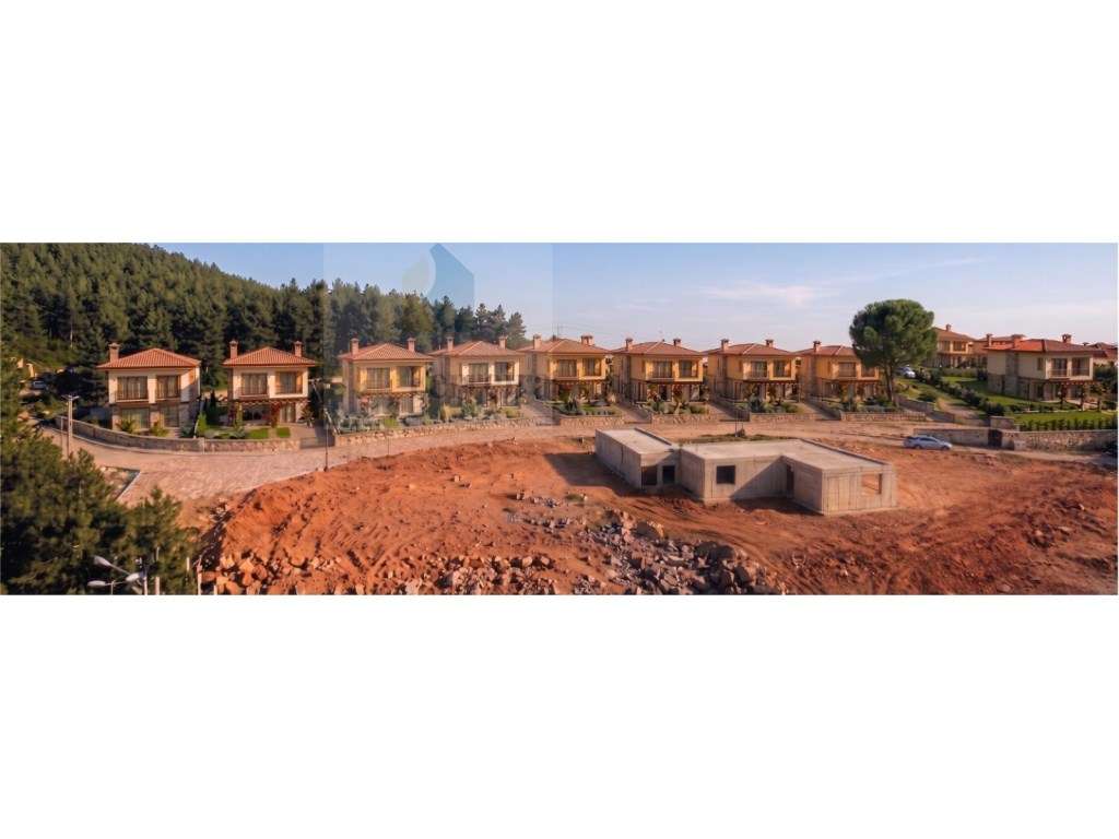 Terreno plano para a construção de 10 moradias, a 11km da A8 e vist... - Grande imagem: 3/5