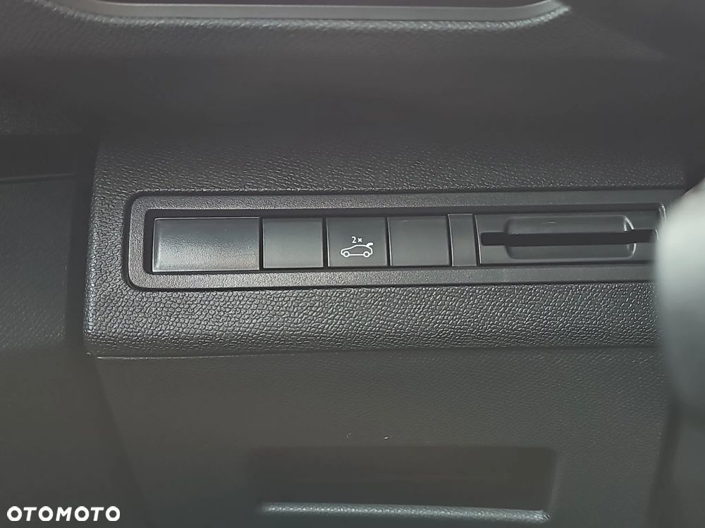 Peugeot 3008 1.2 PureTech Allure S&S - 21