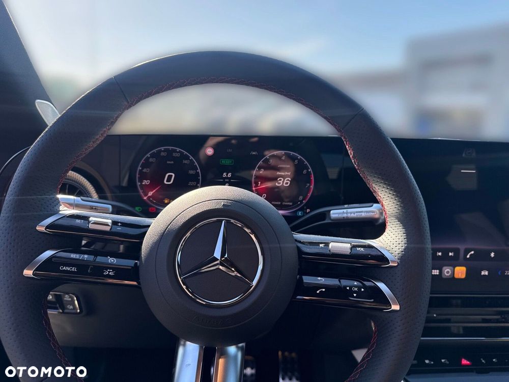 Mercedes-Benz CLA - 11