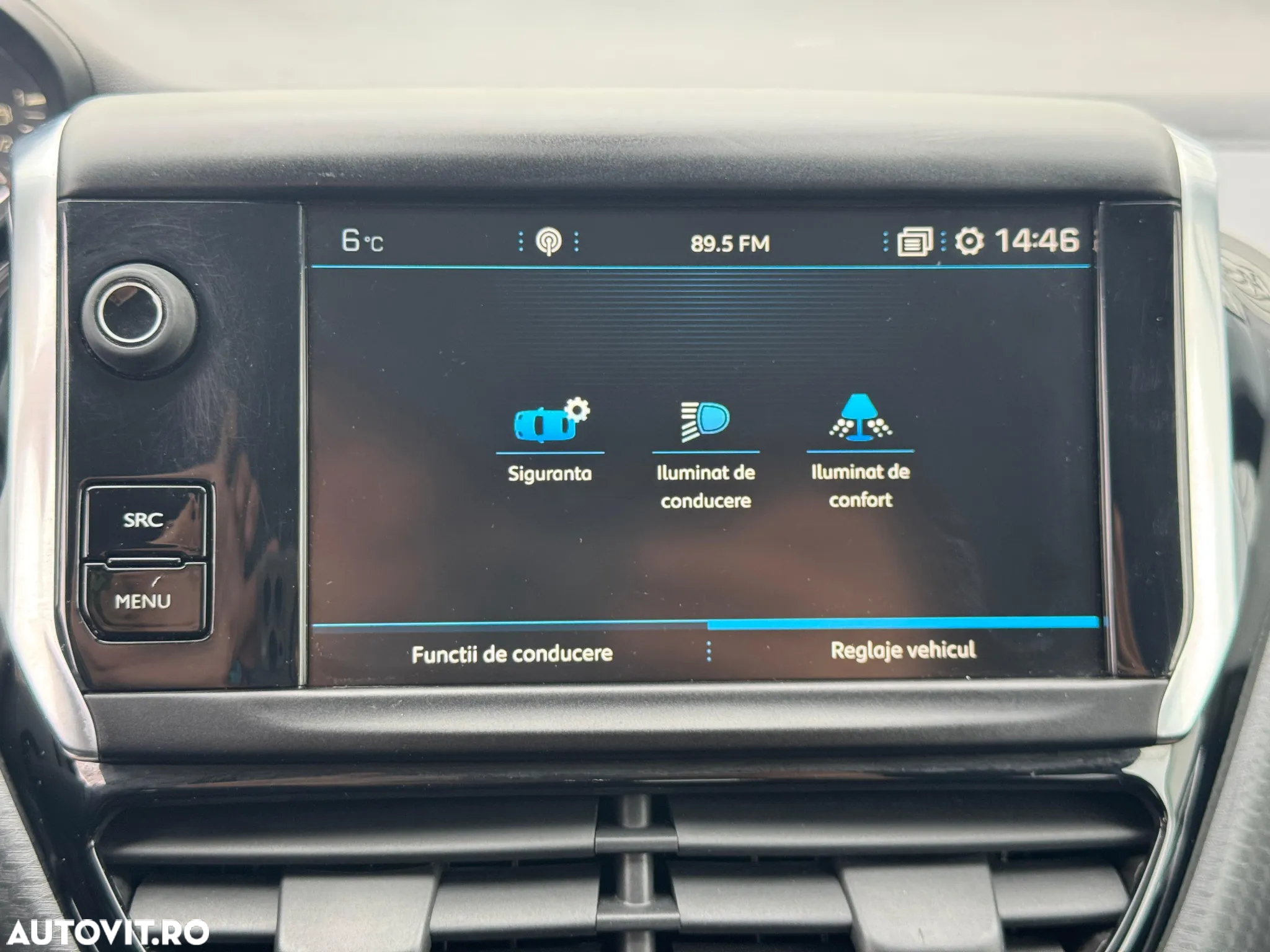 Peugeot 2008 1.2 PureTech Turbo EAT6 S&S Allure - 21