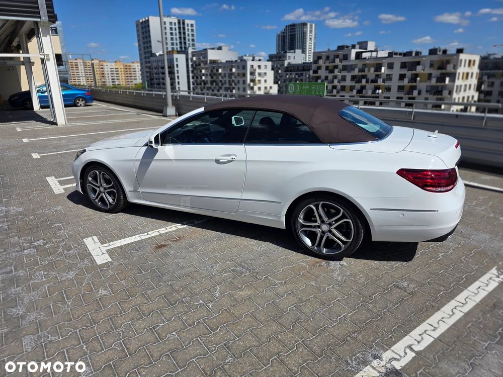 Mercedes-Benz Klasa E 250 7G-TRONIC - 16