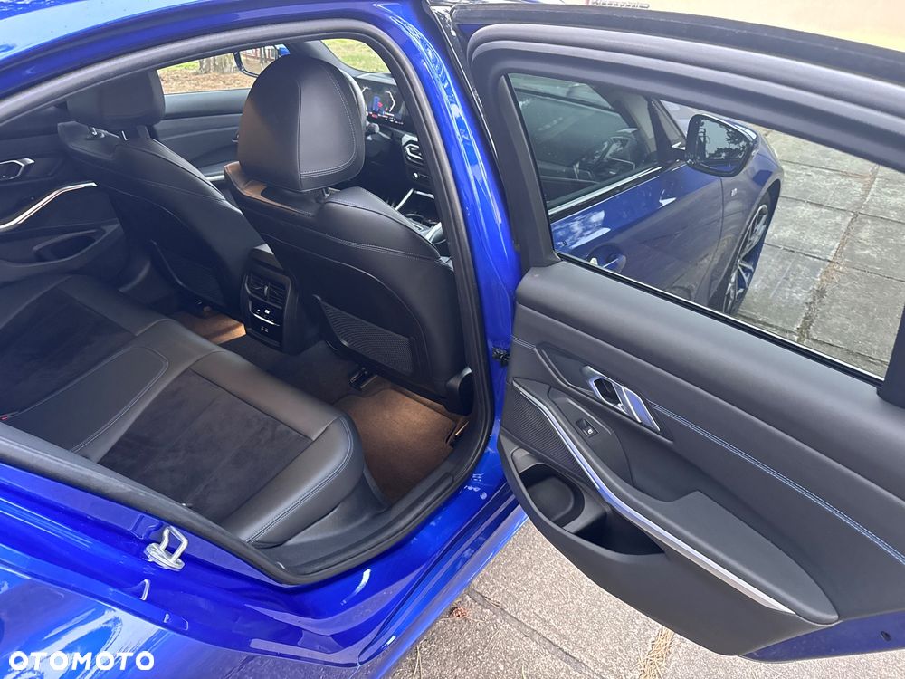 BMW Seria 3 320d xDrive M Sport sport - 13