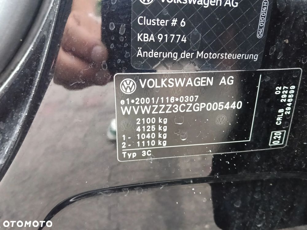 Volkswagen Passat 2.0 TDI (BlueMotion Technology) Comfortline - 23