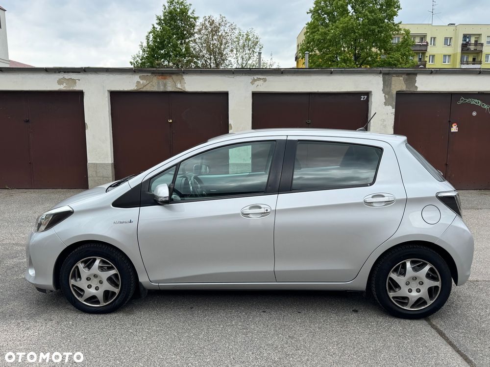 Toyota Yaris - 12