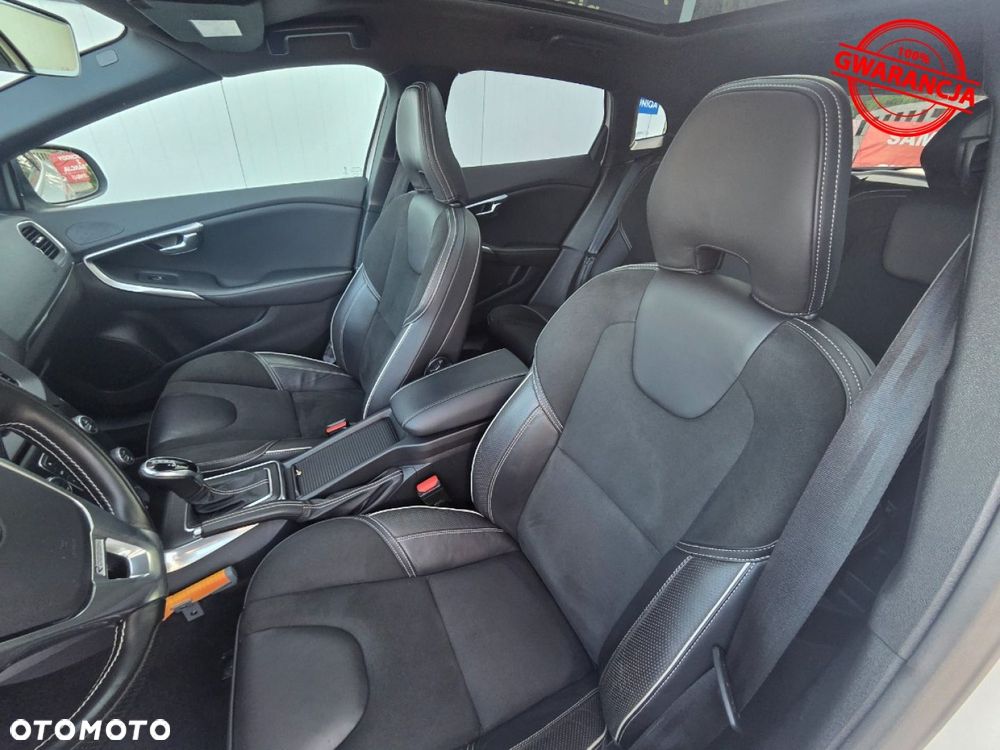Volvo V40 - 22