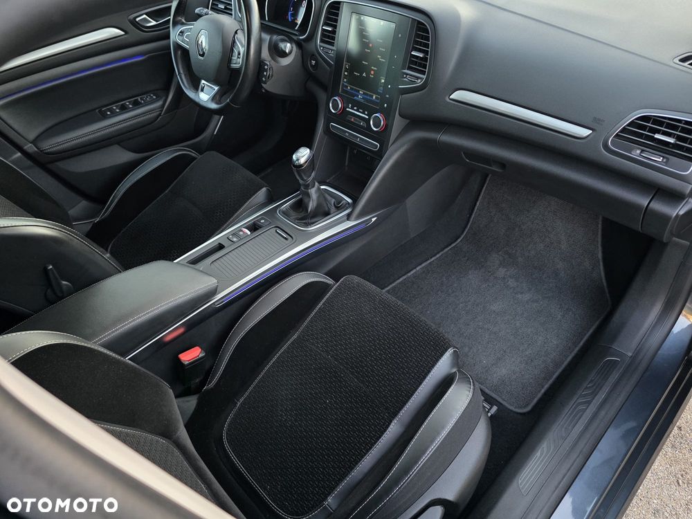 Renault Megane TCe 140 GPF INTENS - 25