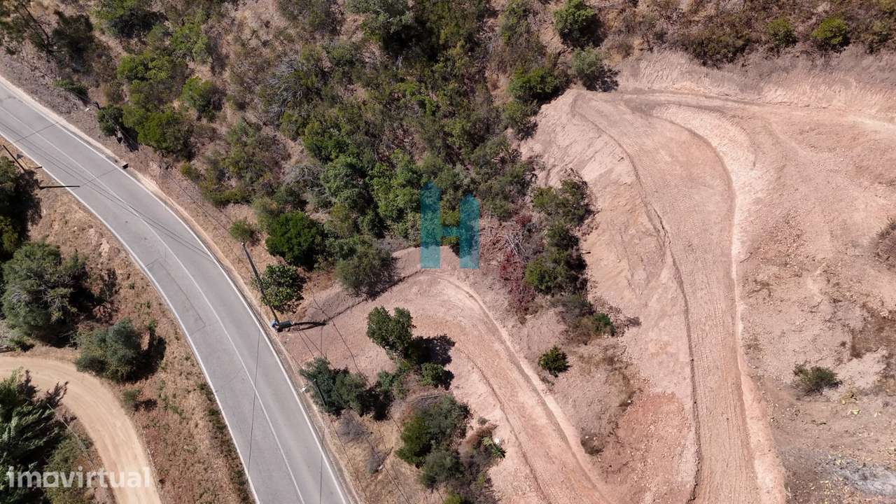 Terreno misto com Ruína e barragem - Grande imagem: 4/10