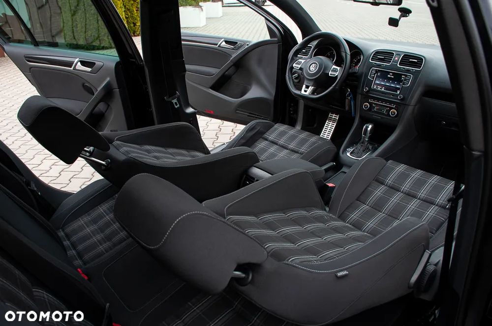 Volkswagen Golf 2.0 TDI DPF GT Sport - 25