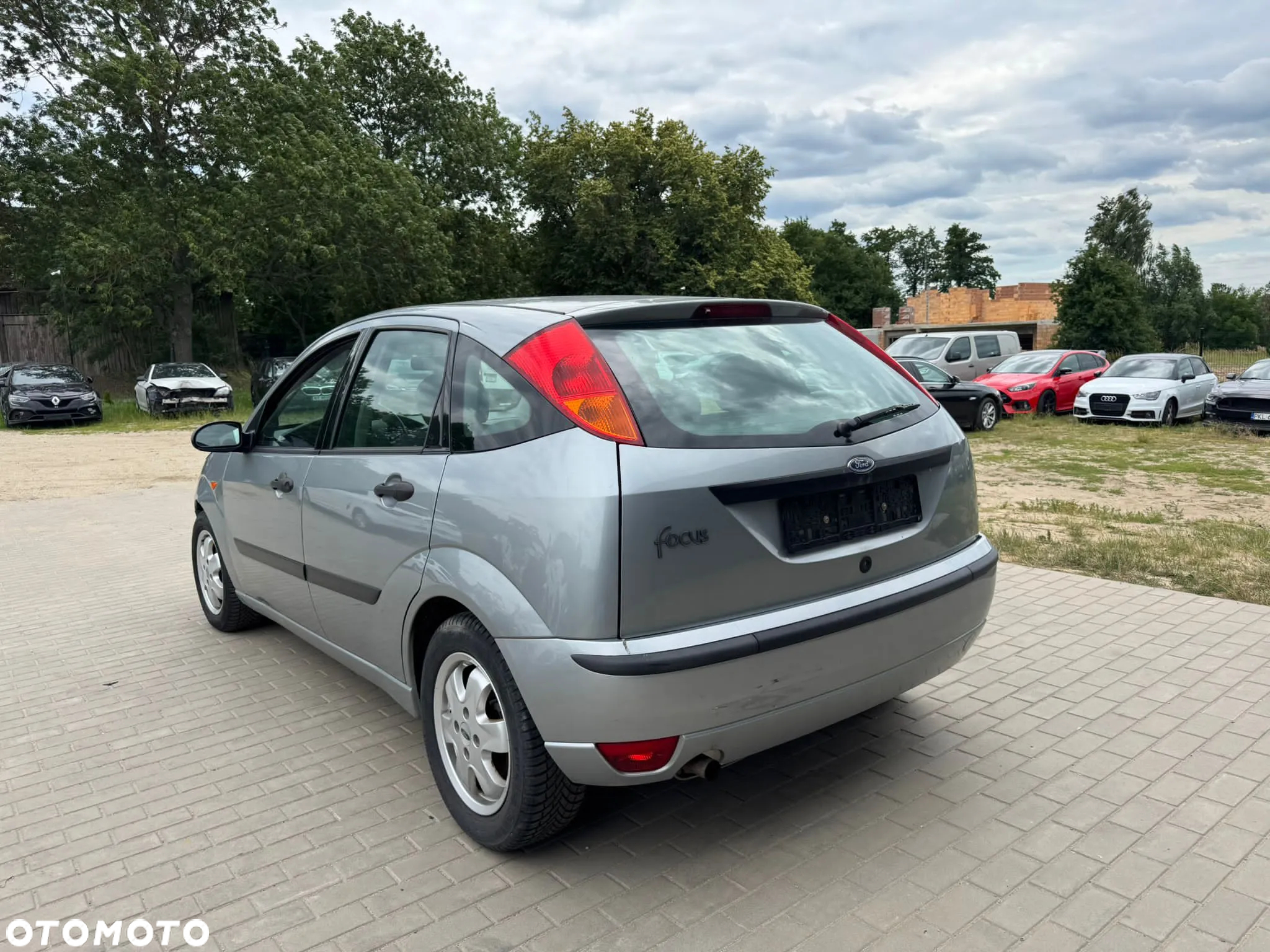 Ford Focus 1.6 16V Fun X - 3