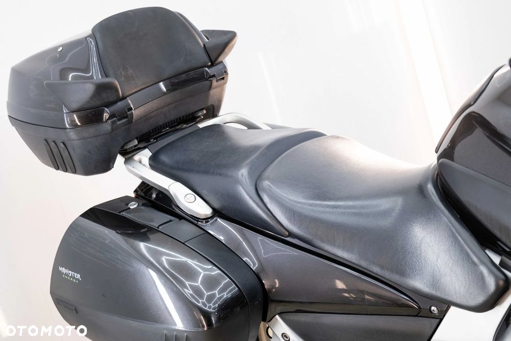 Honda ST - 23