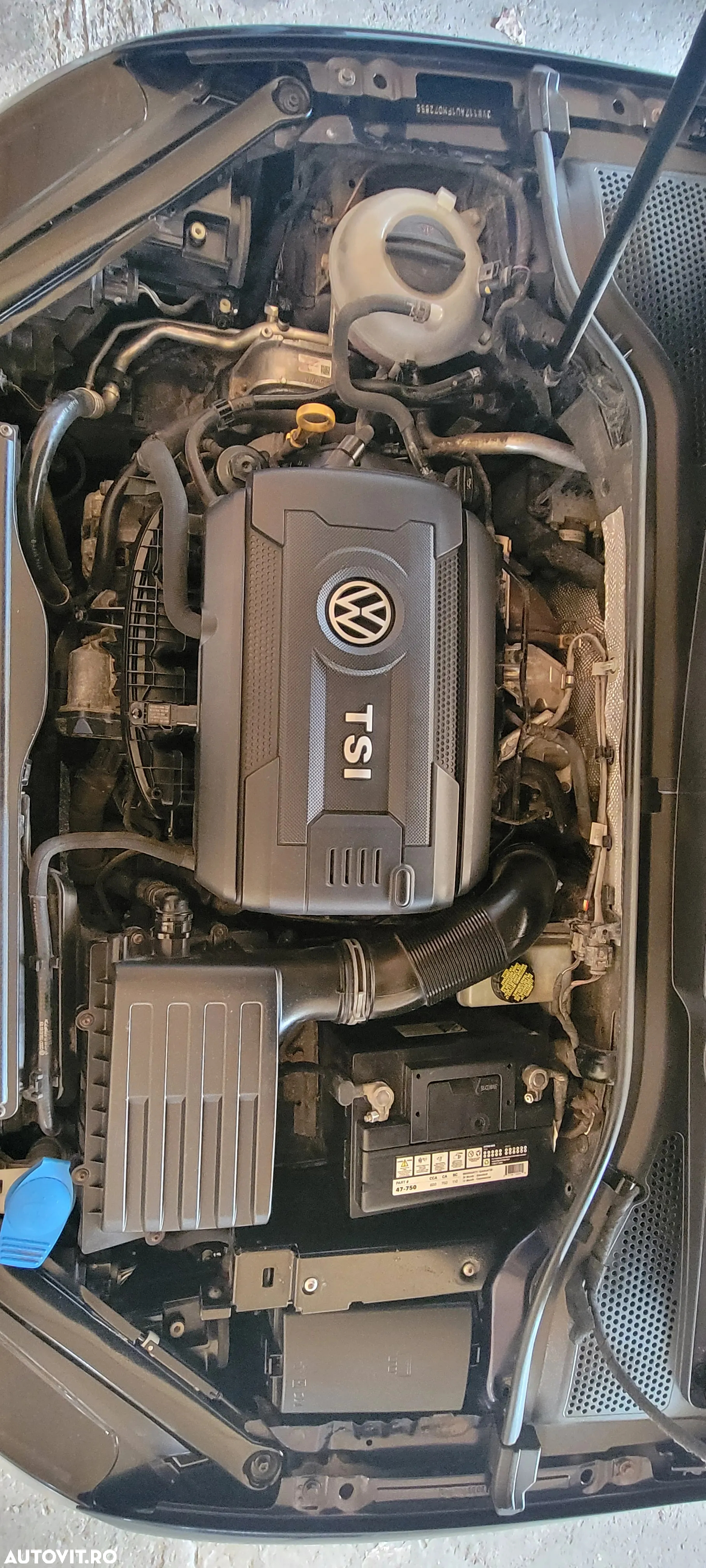 Volkswagen Golf - 5