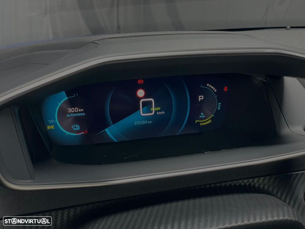 Peugeot e-208 Allure Pack - 11