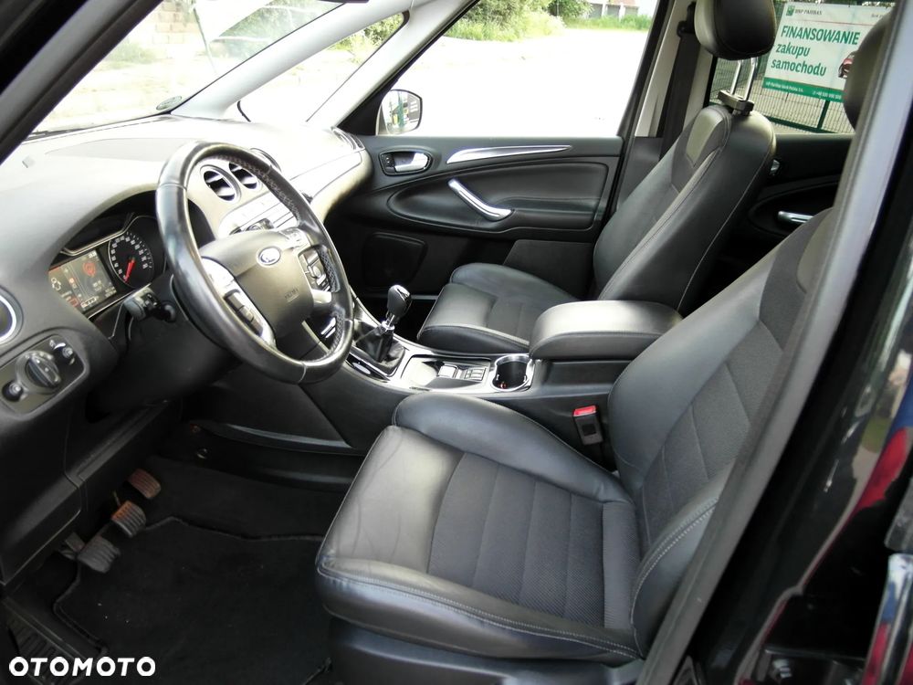 Ford S-Max 2.0 TDCi DPF Titanium - 29