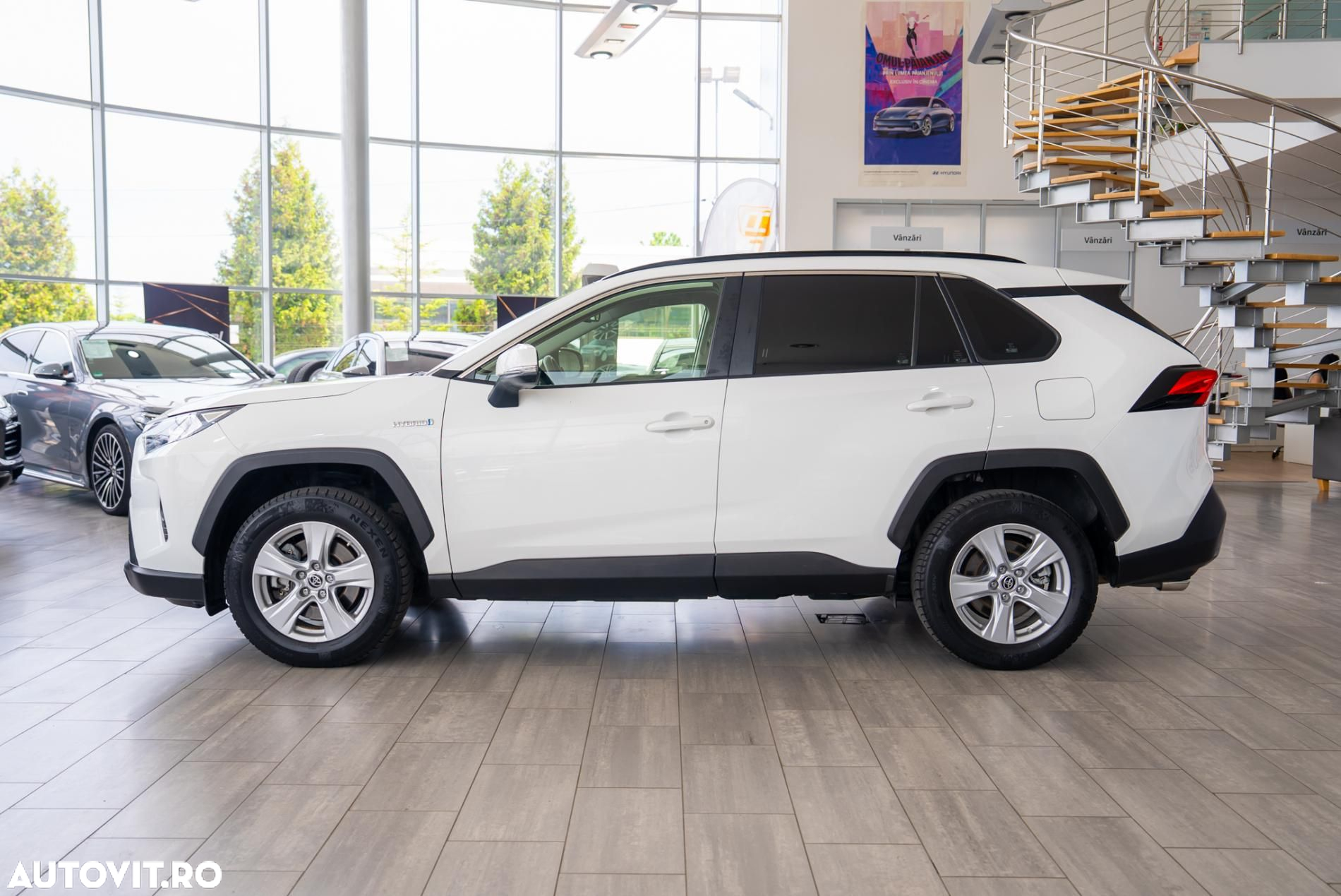 Toyota RAV4 - 5