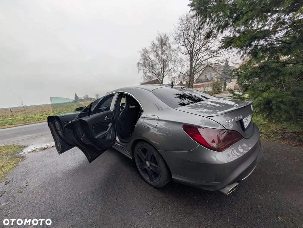Mercedes-Benz CLA 250 7G-DCT Sport - 7