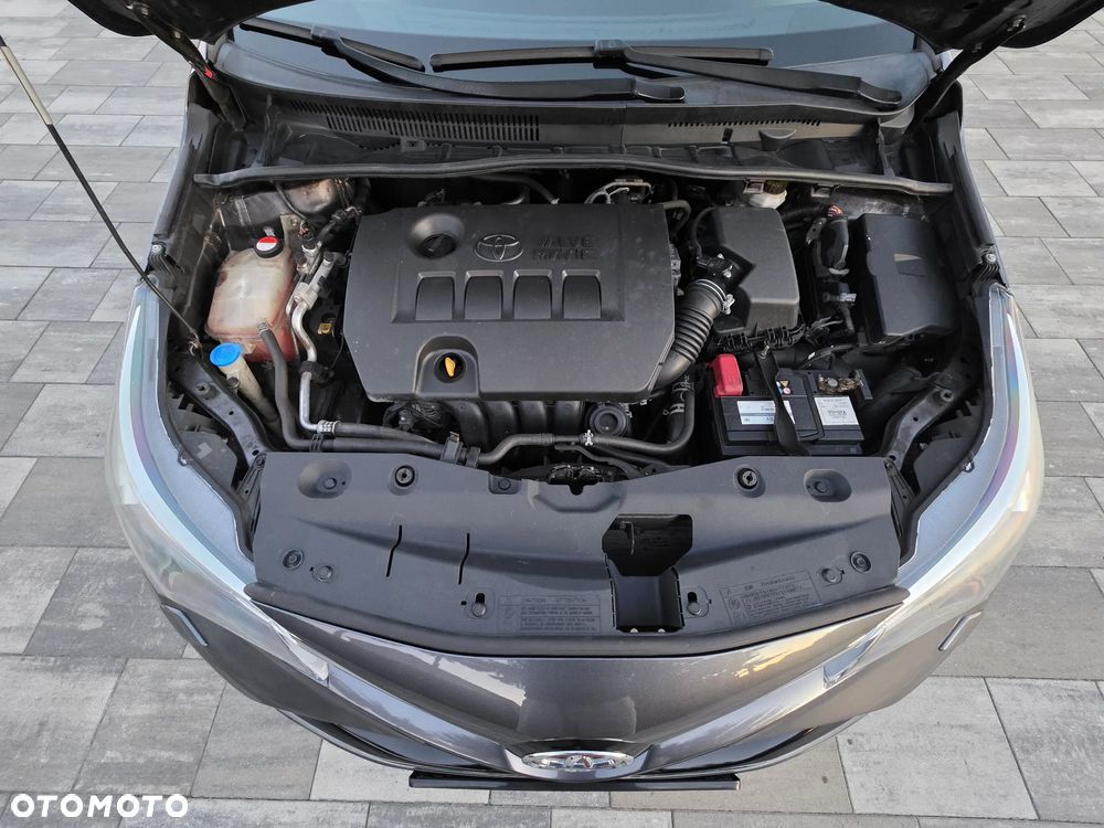 Toyota Avensis - 40