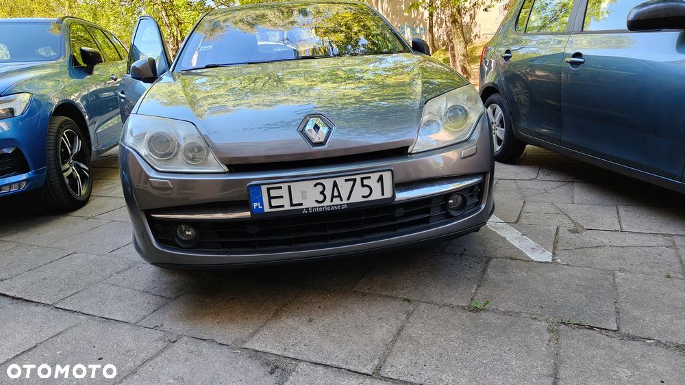 Renault Laguna - 1