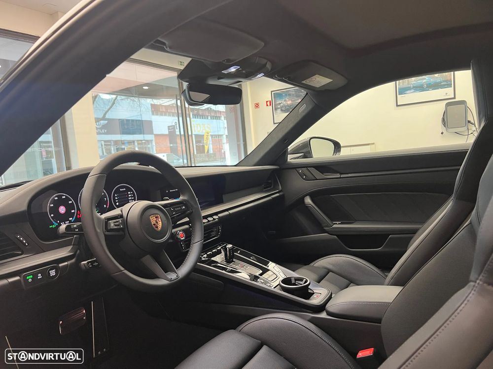 Porsche 911 (992) Carrera GTS - 23