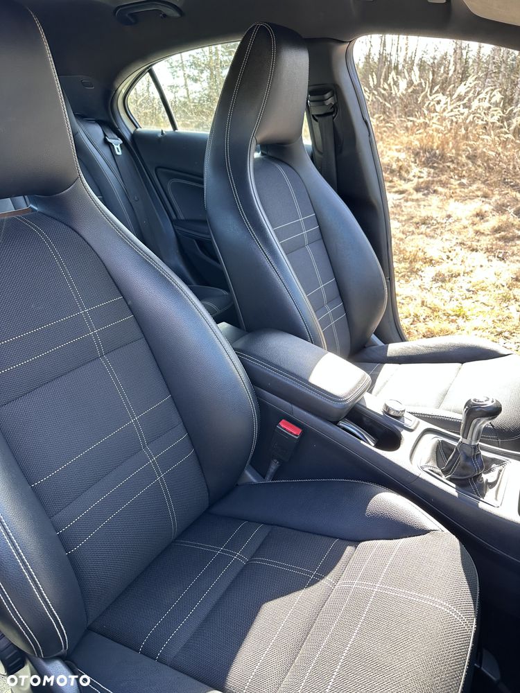 Mercedes-Benz Klasa A 180 BlueEfficiency Edition - 10