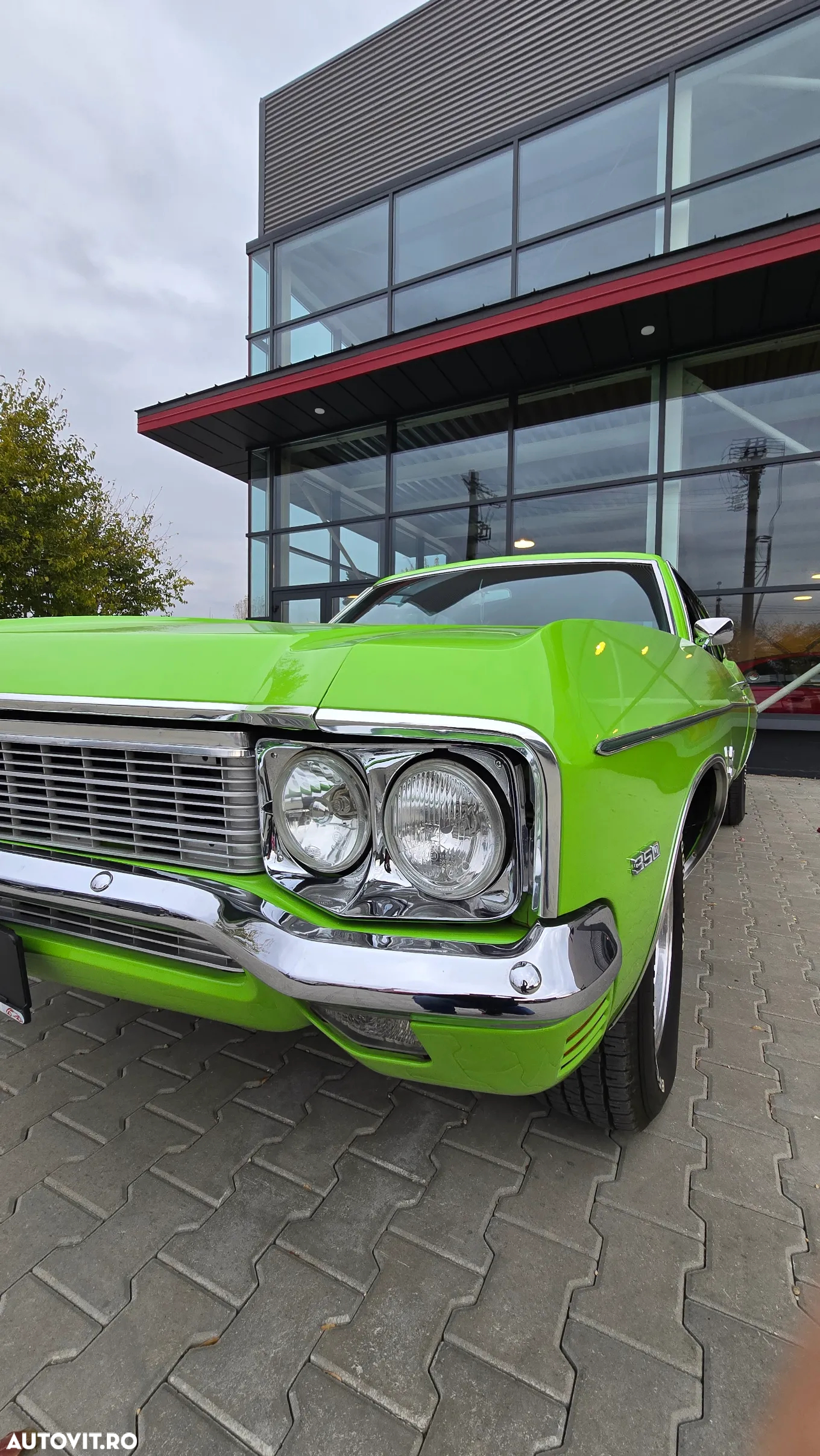 Chevrolet Impala - 2