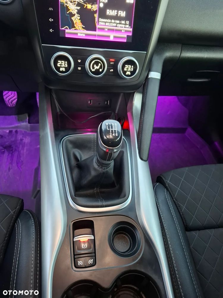 Renault Kadjar 1.3 TCe FAP Black Edition - 16