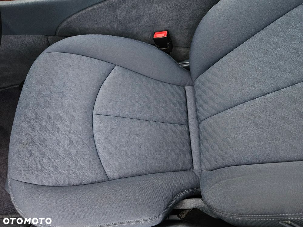 Mercedes-Benz Klasa E 200 Kompressor Automatik Classic - 34