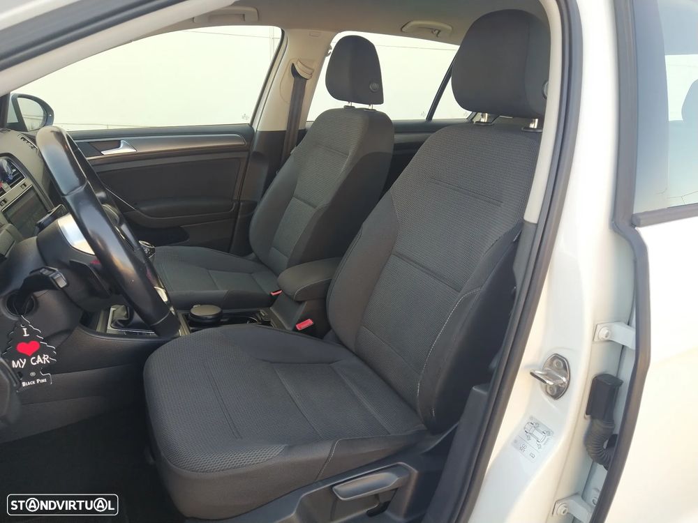 VW Golf 1.6 TDi DPF BlueMotion Style - 6