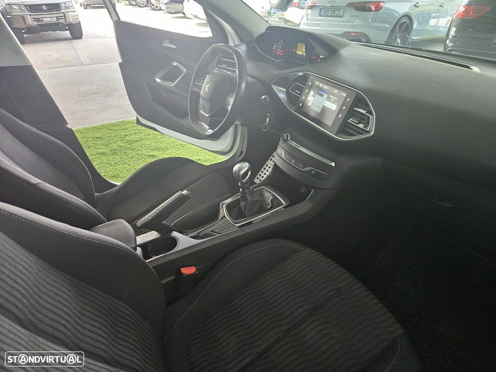 Peugeot 308 SW BlueHDi 120 Stop & Start Business-Line - 24