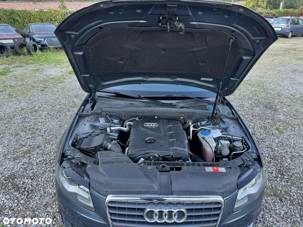 Audi A4 Limousine - 36