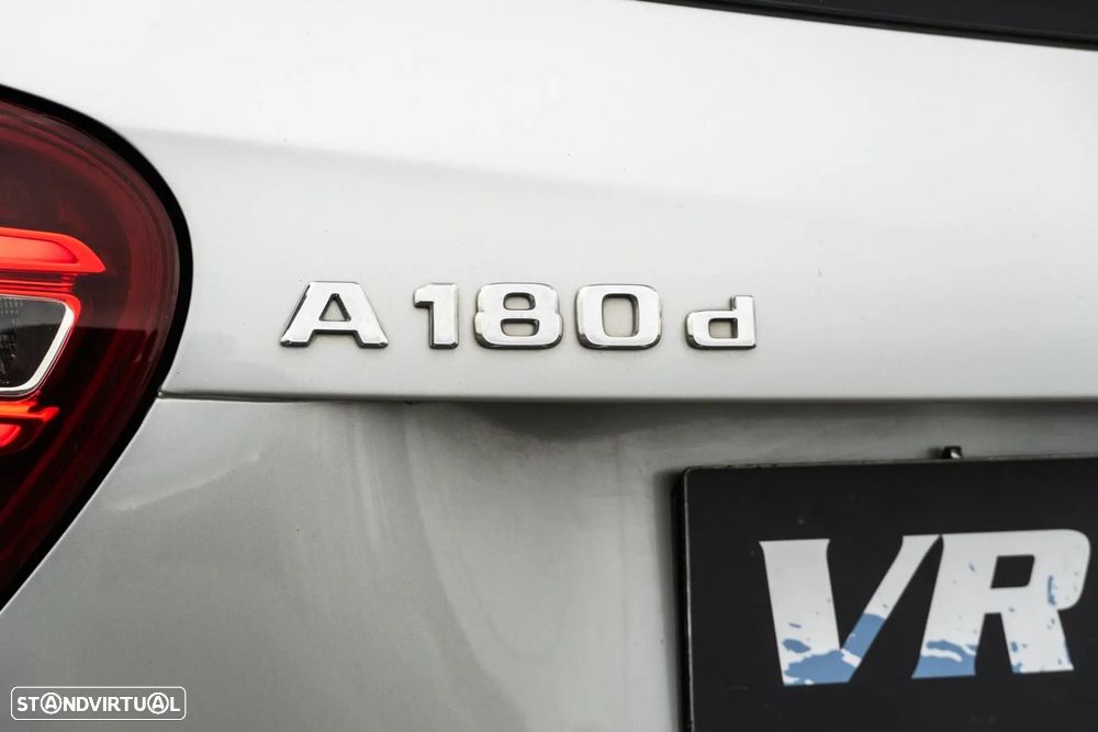 Mercedes-Benz A 180 d Style Plus Aut. - 36