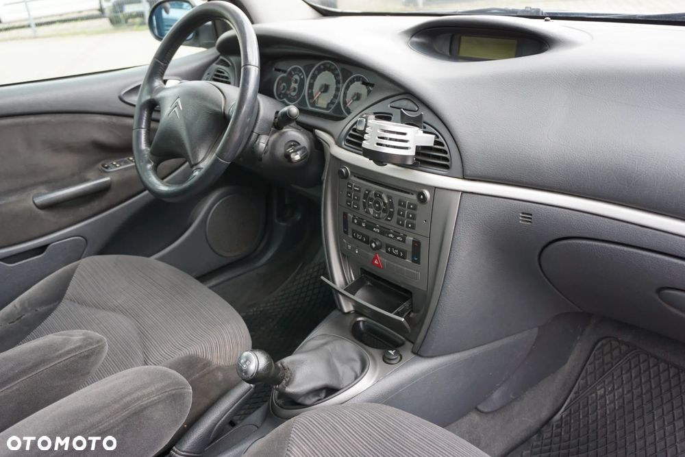 Citroën C5 Tourer HDi 110 FAP Confort - 17