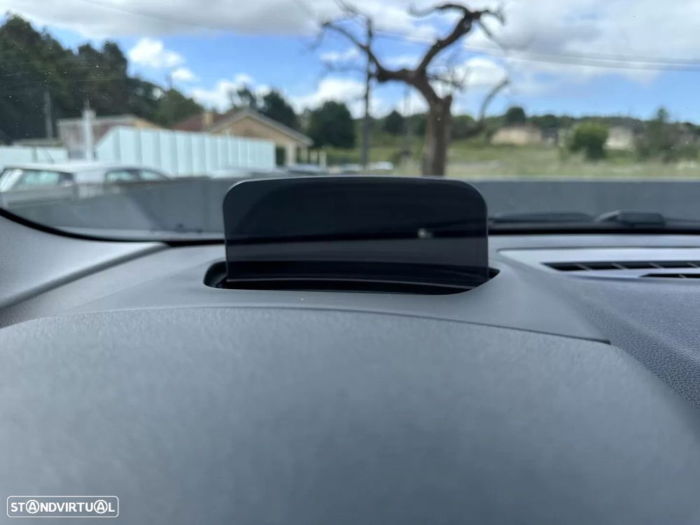 BMW 218 Active Tourer d Line Sport - 35