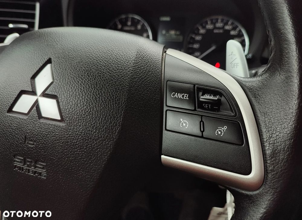 Mitsubishi Outlander 2.0 4WD CVT Top - 14