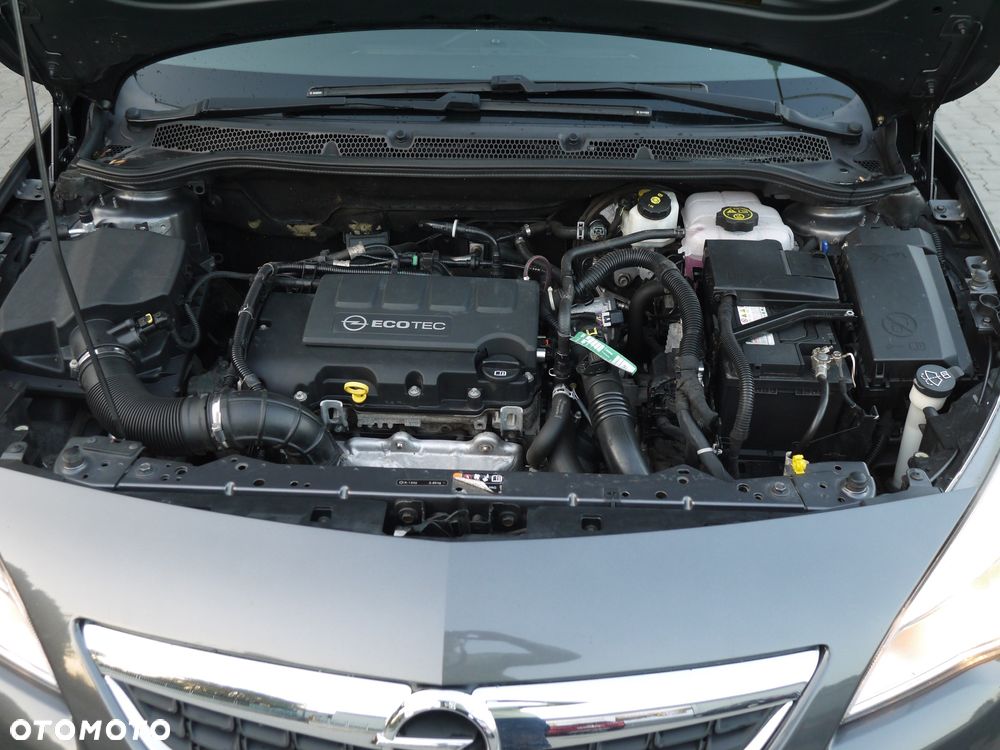 Opel Astra 1.4 Turbo Sports Tourer 150 Jahre - 11