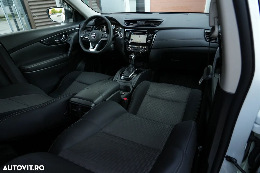 Nissan X-Trail 2.0 dCi ALL-MODE 4x4i Xtronic N-Connecta - 23