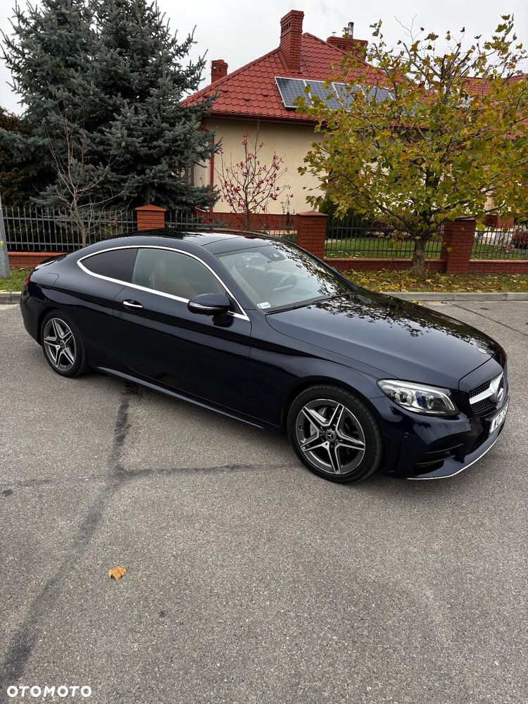 Mercedes-Benz Klasa C 200 4Matic 9G-TRONIC - 8