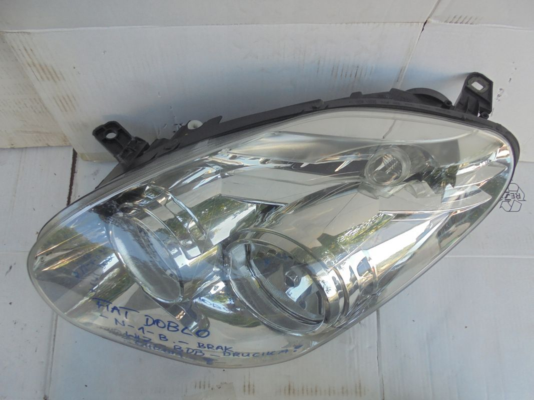 REFLEKTOR LEWY PRAWY LAMPA FIAT DOBLO II COMBO D 51810671 51810672 EUROPA - 10