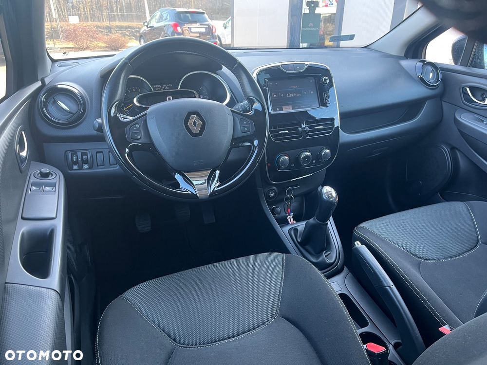 Renault Clio 1.2 16V Authentique - 16
