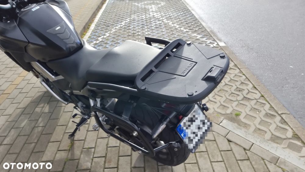 Honda VFR - 38