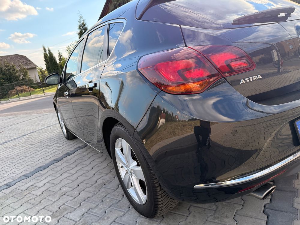 Opel Astra 1.4 T Essentia - 17